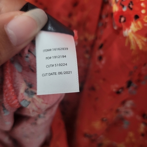 Torrid Orange Floral Bell Sleeve Blouse NWT - Picture 11 of 14